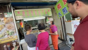   at Shàng Dǐng HuángJiā 上頂皇家 - Wanhua District in Taipei