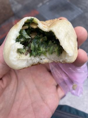 one example ..  at Shàng Dǐng HuángJiā 上頂皇家 - Wanhua District in Taipei