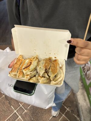   at Shàng Dǐng HuángJiā 上頂皇家 - Wanhua District in Taipei