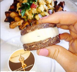 Raw Oreos at Skinny Buddha  in New York City