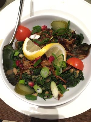 Spinach and beans - yum! at Sir Hanry's in Brussels