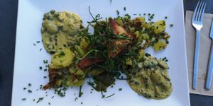 Vegan tofu potato bean curry at Windeck - Lachen & Wein in Offenburg