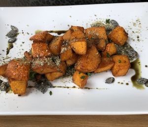 Frittierte Kürbiswürfel mit Kürbiscreme at Windeck - Lachen & Wein in Offenburg