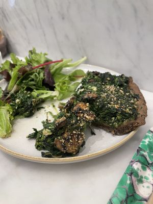 Tarte mit Spinat  at Maisie Cafe in Paris