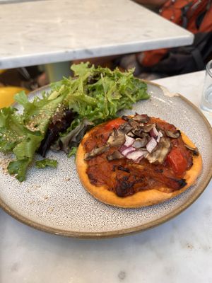 Little pizza   at Maisie Cafe in Paris