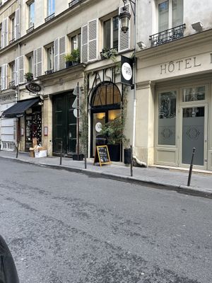 Outside  at Maisie Cafe in Paris