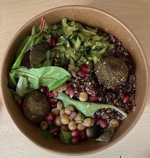 Vegan bowl with falafel at Maisie Cafe in Paris