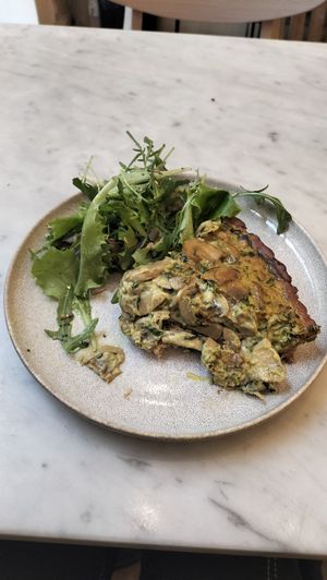  at Maisie Cafe in Paris