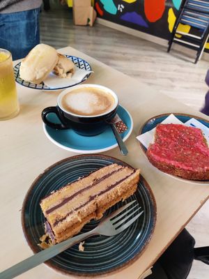 Cake, toast, coffee... at Mimimi in Granada