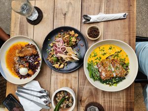  at Nonie's in Boracay