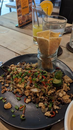  at Nonie's in Boracay