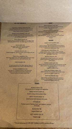 Menu  at Nonie's in Boracay