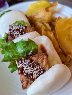 Tempeh bao at Nonie's in Boracay