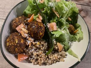 Vegan Chorizo - just average, needs a better sauce at Nonie's in Boracay