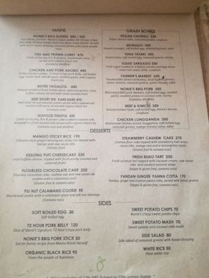 yummy vegan options  at Nonie's in Boracay