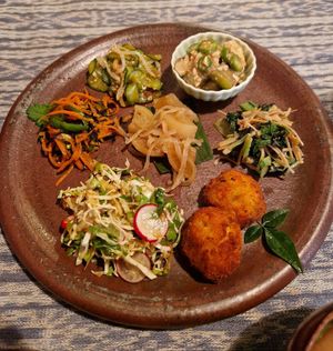 Main dish of the set menu at Vegetus Sara in Kagoshima