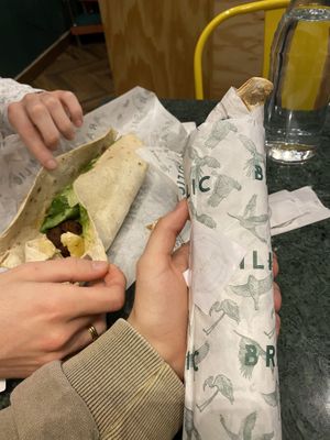 vegan wraps at Brasilic Superfood Bar in Blumenau