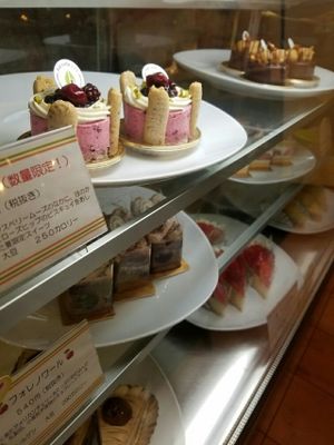 Cakes! at hal cafe 229 in Kamakura