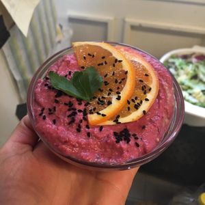 beetroot humus at DNA in Regensburg