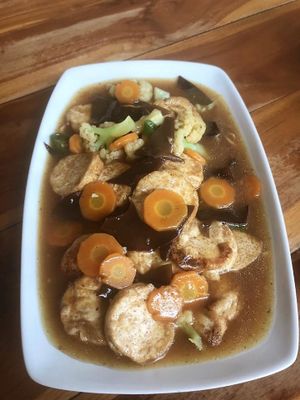 Selamat siang pecinta vegetarian! Mulai besok kita ready tofu saostiram, all pure vegetarian! Selamat mencobaa ????????????????
#vegan #Veganresto #vegetarian #vegetarianresto #vegetarianshare #veganfood #vegetarianfood #Vegetarianfoodshare #Vegetarianlover #vegetarianlife #Vegetarianlifestlye #Gianyar #Sukawati at Karuna Vittala Vegetarian in Batuan