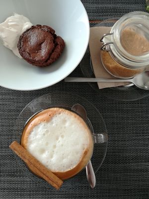Cappuccino and chocolate fondant at Vegan Joe's  in Loule