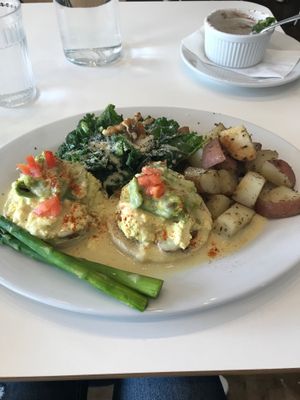 Benedict  at Vegan Hills in Honolulu