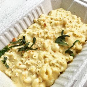 Mac and cheese to go at Vegan Hills in Honolulu