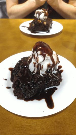 Brownie with ice cream at Vegecetera in Blumenau
