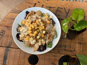 Ensalada Cesar con no-pollo at Green Zone in Gijon