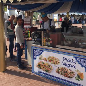 cold and warm dishes at Vegan Kiosk in Castelnuovo Del Garda