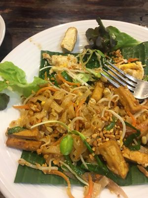 Pad thai at Tofu Kitchen in Koh Chang