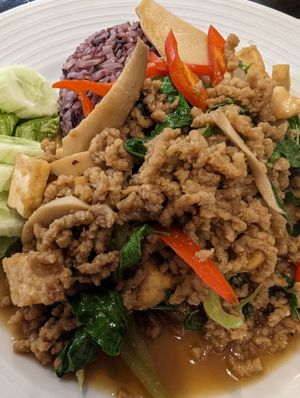 pad kraprow at Tofu Kitchen in Koh Chang