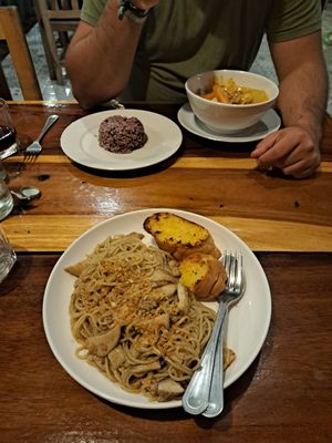 Vegane Knoblauch Pilz Pasta at Tofu Kitchen in Koh Chang