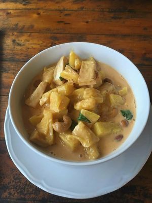 Pineapple curry at Tofu Kitchen in Koh Chang