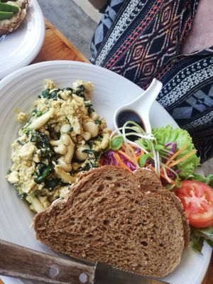 Scrambled tofu at Tofu Kitchen in Koh Chang