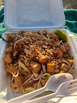 Favorite padthai place at Nong Cafe in Koh Chang