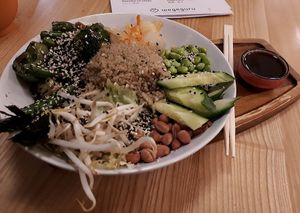 Buddha bowl at Wegeguru in Warsaw