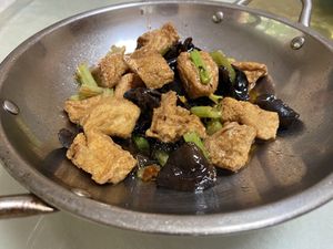 干锅棉花豆腐  at Gude Temple Vegetarian Restaurant in Wuhan