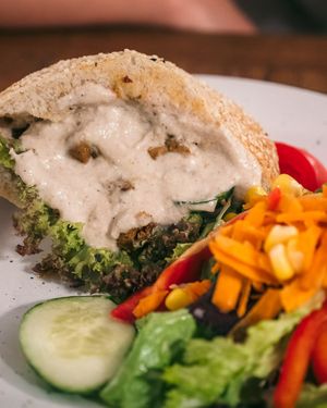 We liked the bread, plant-based meat and sauce of the Greek-style gyros sandwich. at SIGGIS v/gan dine & co. in Munich