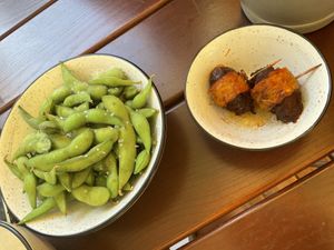 Vorspeisen: Edamame und Datteln im Tempeh Mantel (waren 4)  at SIGGIS v/gan dine & co. in Munich