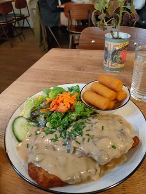 Schnitzel at SIGGIS v/gan dine & co. in Munich
