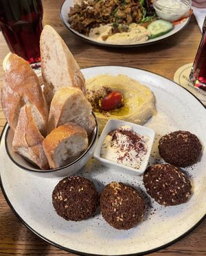 👍🏻 at SIGGIS v/gan dine & co. in Munich