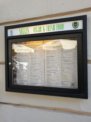 Außenkarte at SIGGIS v/gan dine & co. in Munich