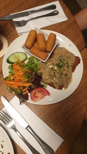  at SIGGIS v/gan dine & co. in Munich