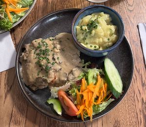 Anti-Jägerschnitzel   at SIGGIS v/gan dine & co. in Munich