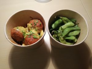 'Meaty' & Edamame at SIGGIS v/gan dine & co. in Munich