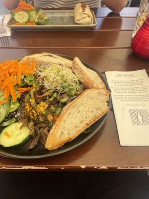 Scrambled tofu with added oyster mushrooms   at SIGGIS v/gan dine & co. in Munich