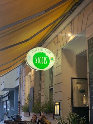  at SIGGIS v/gan dine & co. in Munich