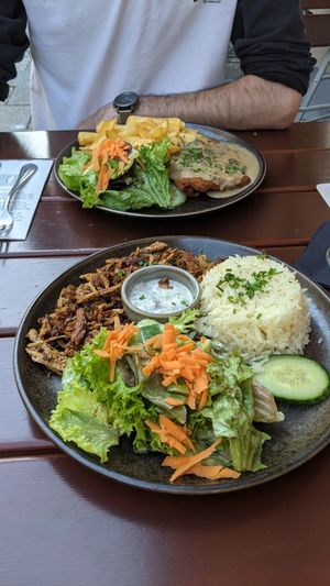  at SIGGIS v/gan dine & co. in Munich