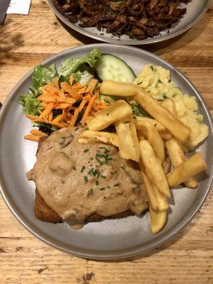   at SIGGIS v/gan dine & co. in Munich